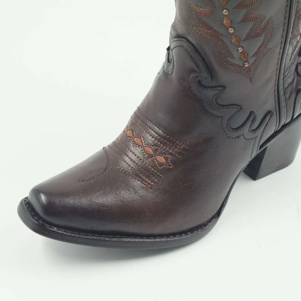 BOTA VAQUERA PARA DAMA DE PIEL MODELO BARBIE SHEDRON
