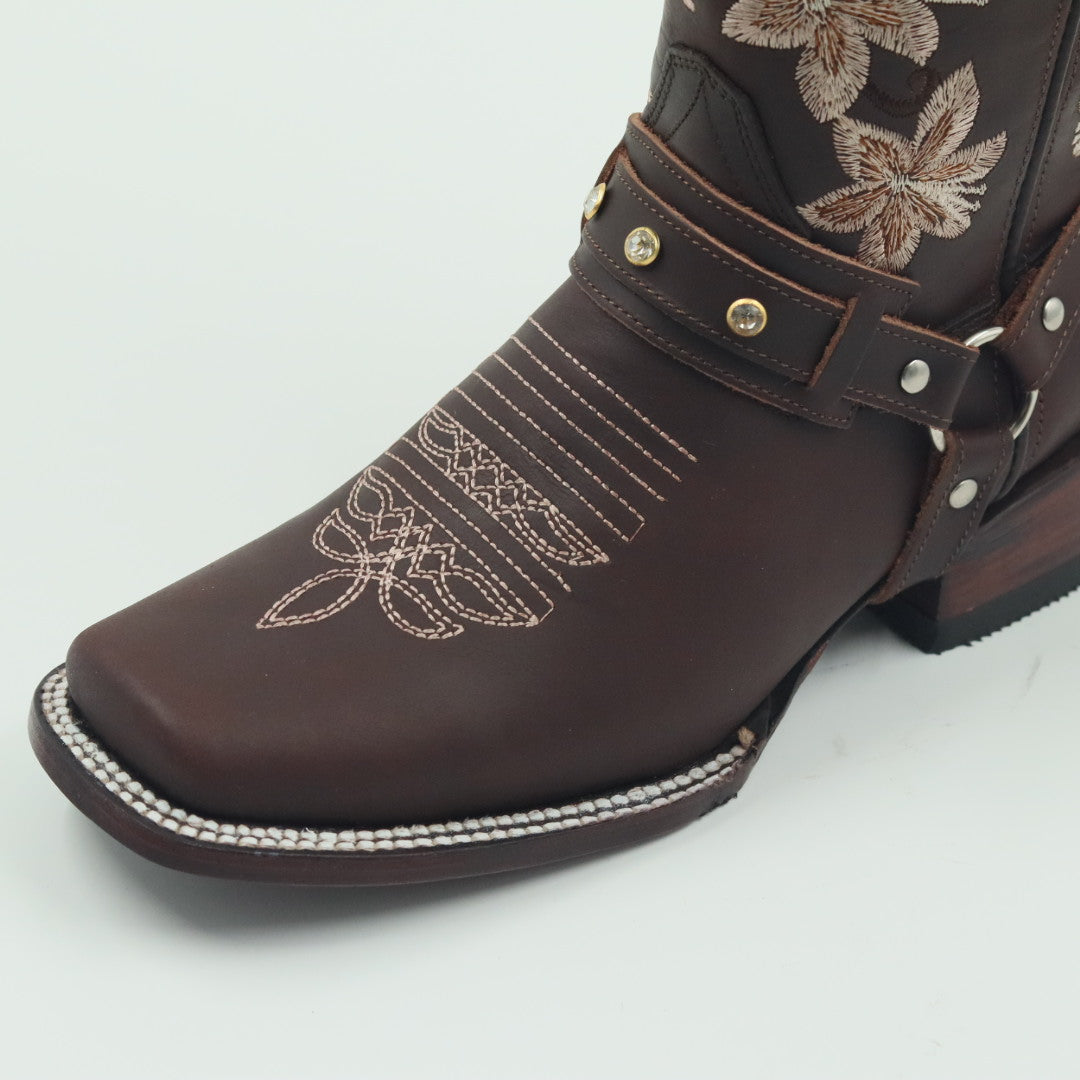 BOTA VAQUERA PARA DAMA DE PIEL MODELO COPETE