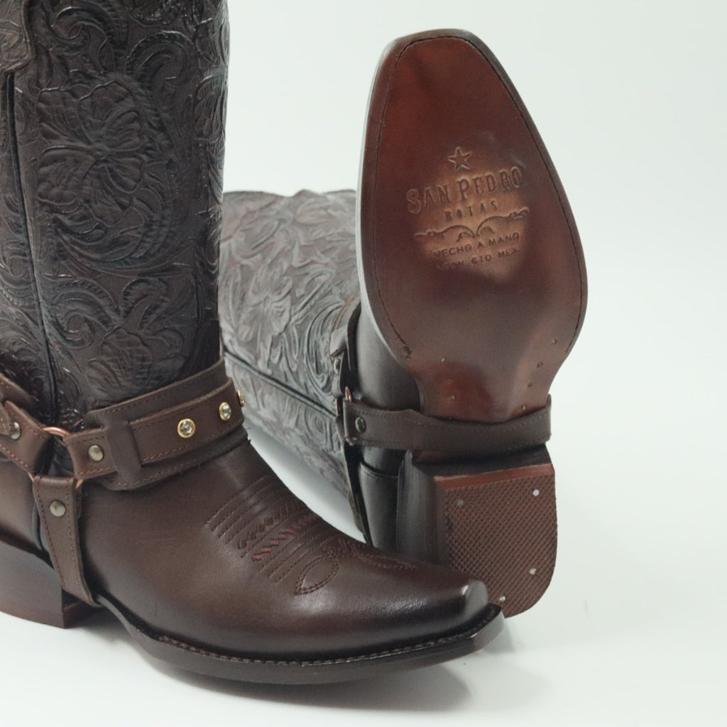 BOTA VAQUERA PARA DAMA DE PIEL MODELO PERA CINCELADA