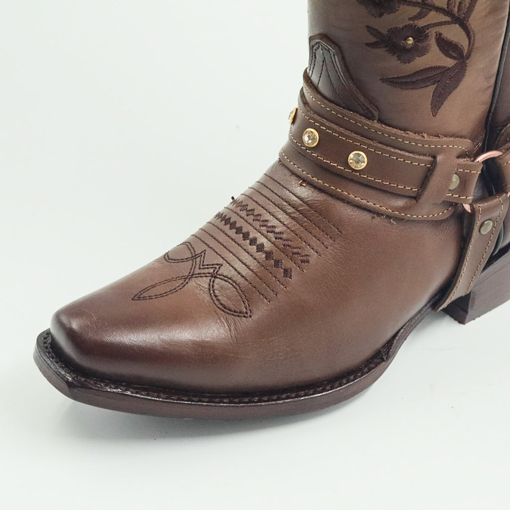 BOTA VAQUERA PARA DAMA DE PIEL MODELO PERA